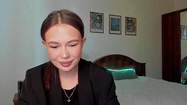 kittiangel00 online show from March 20, 2026, 9:25 am