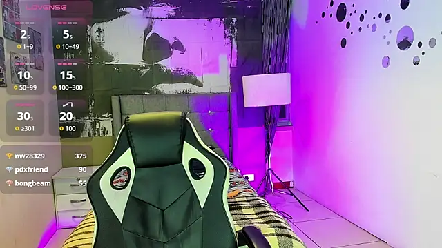 liam scoot  online show from April 20, 2026, 5:32 am