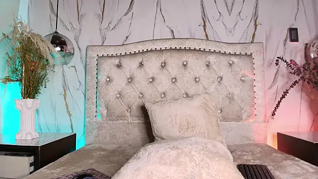 Lickpink1 online show from March 25, 2026, 3:34 am