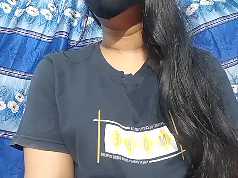 Emma 4433 online show from March 10, 2026, 7:41 pm