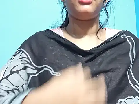 Emma 4433 online show from April 11, 2026, 9:30 pm