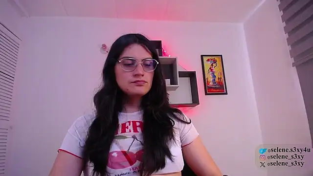 Snapshot of selene_cutie chatting on March 15, 2026, 4:13 pm selene cutie online show from March 15, 2026, 4:13 pm