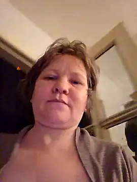  LOLA-LOLA  online show from April 13, 2026, 4:56 pm