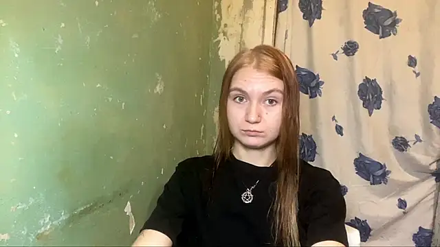 Lollybomb online show from May 4, 2026, 9:22 pm