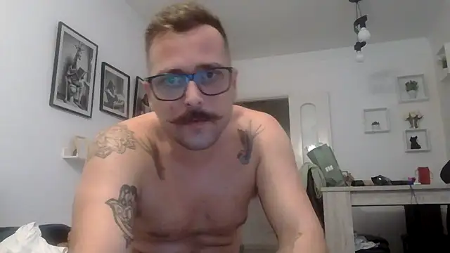 Snapshot of yanick931 chatting on April 17, 2026, 10:57 pm yanick931 online show from April 17, 2026, 10:57 pm
