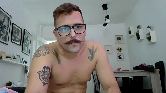 Snapshot of yanick931 chatting on May 7, 2026, 2:22 pm yanick931 online show from May 7, 2026, 2:22 pm