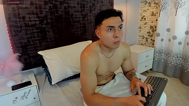 baby west online show from March 11, 2026, 10:05 pm