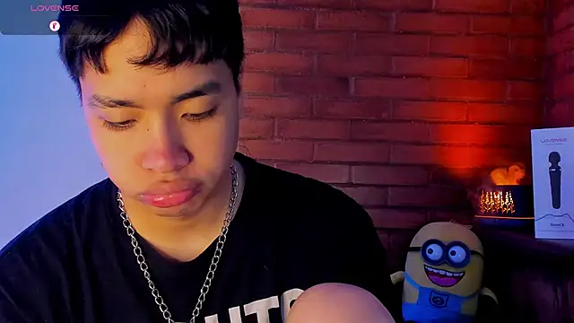 Lee Colee online show from April 15, 2026, 1:18 pm