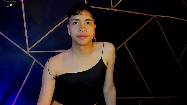 Snapshot of Lee_Colee chatting on May 31, 2026, 1:14 am Lee Colee online show from May 31, 2026, 1:14 am