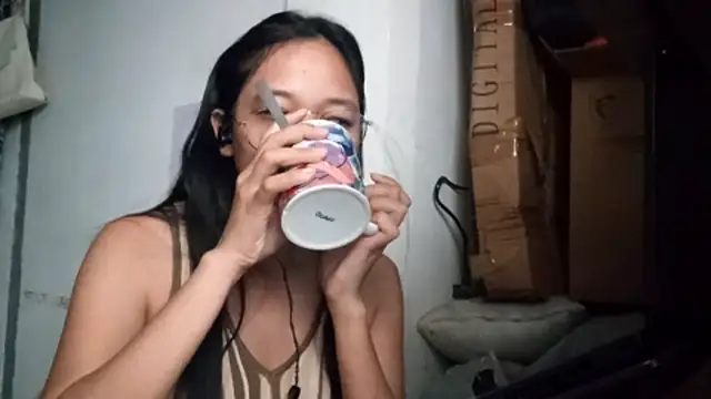 JenetteCarnley online show from March 16, 2026, 12:27 am