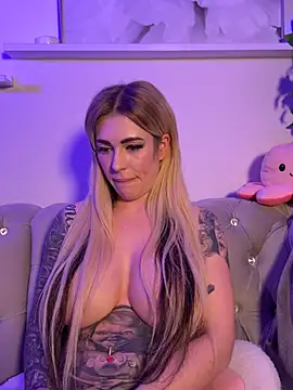 SelinaGalinsky6 online show from March 17, 2026, 11:52 pm