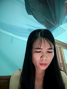 Geelio-playsx24 online show from May 2, 2026, 1:43 am