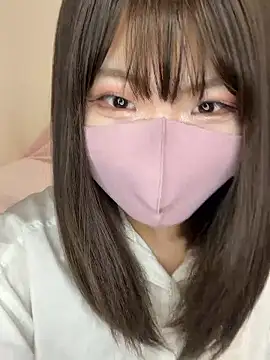 Snapshot of ichigonoiichan chatting on April 6, 2026, 12:08 am ichigonoiichan online show from April 6, 2026, 12:08 am