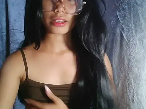 SweetFuntastic18 online show from April 10, 2026, 9:03 am
