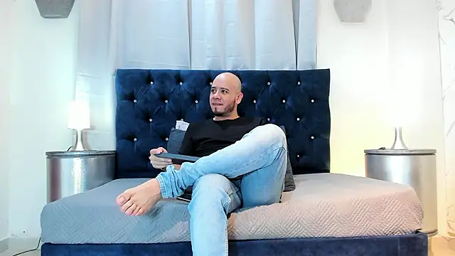 Snapshot of Meduleo_ chatting on March 23, 2026, 3:05 pm Meduleo online show from March 23, 2026, 3:05 pm