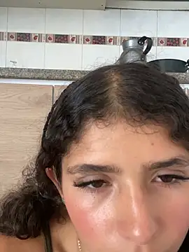 LINDA EF online show from April 10, 2026, 1:16 pm