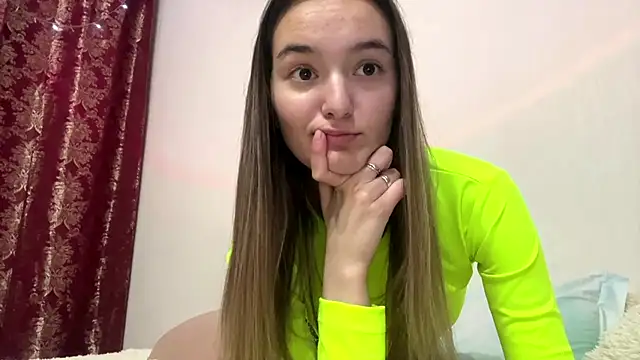 ReathaKiss online show from March 17, 2026, 3:26 pm