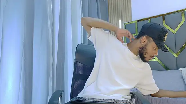 Oliver bigblack cock online show from March 20, 2026, 8:14 pm