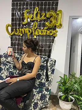 Jouemandannie online show from June 1, 2026, 3:41 am