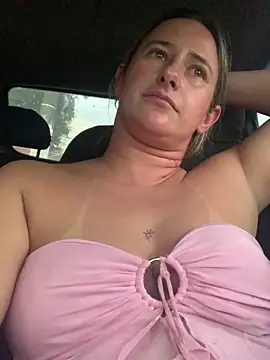 lolitaloirasex online show from March 13, 2026, 9:32 pm