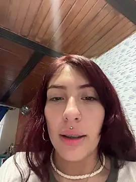 Snapshot of Saraaa_pink_ chatting on March 13, 2026, 11:00 pm Saraaa pink online show from March 13, 2026, 11:00 pm