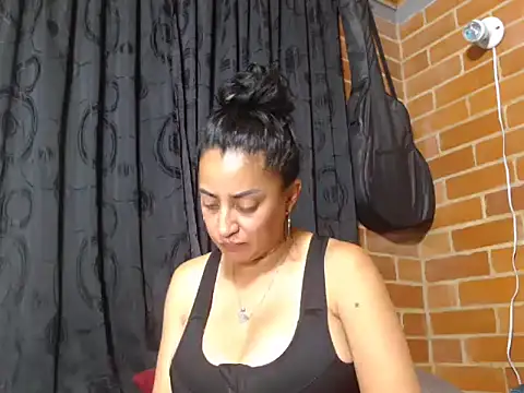 Snapshot of Alexandrina chatting on December 27, 2024, 1:22 am Alexandrina online show from December 27, 2024, 1:22 am