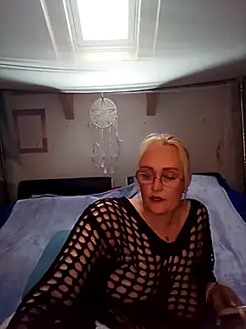 roxy 74 online show from March 28, 2026, 9:31 am