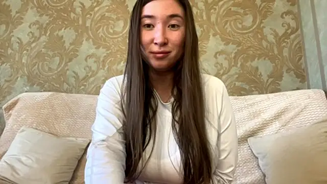 asian mia love online show from April 20, 2026, 12:30 pm