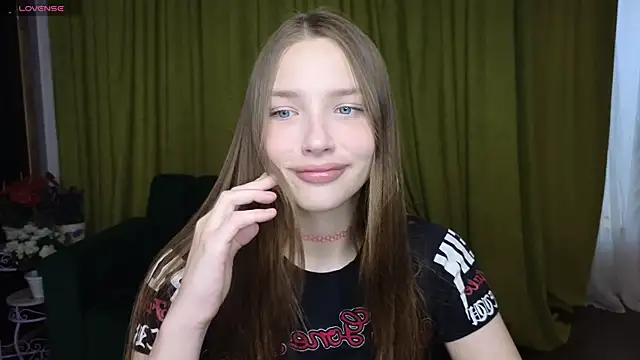 DariaAngels online show from March 24, 2026, 12:43 pm