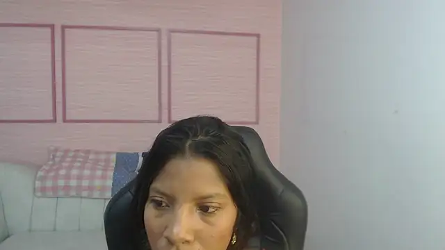 emily smith t online show from March 17, 2026, 7:28 pm