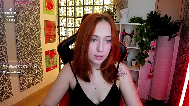 Alexa temptress online show from March 18, 2026, 2:37 am