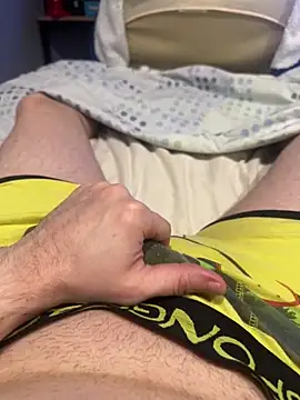 thiago 16v online show from March 23, 2026, 11:42 pm