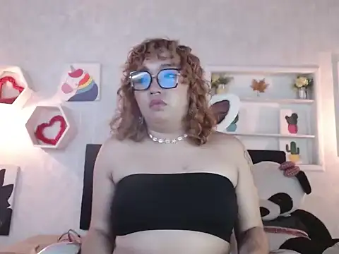 CheerryFox online show from July 12, 2026, 4:25 am