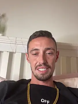 MeJross online show from April 2, 2026, 9:45 pm