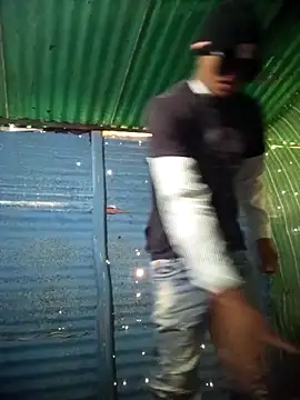 Snapshot of spittingpig1 chatting on March 16, 2026, 1:37 pm spittingpig1 online show from March 16, 2026, 1:37 pm