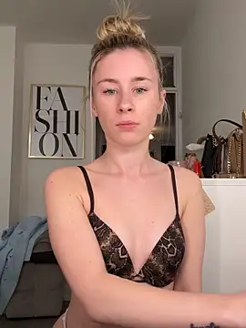 GoldenHoney online show from April 12, 2026, 5:18 pm