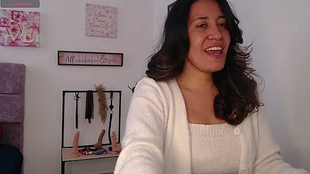 violeta scott online show from March 25, 2026, 2:01 pm