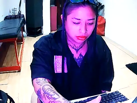 Snapshot of kinki_vi chatting on March 12, 2026, 11:00 pm kinki vi online show from March 12, 2026, 11:00 pm