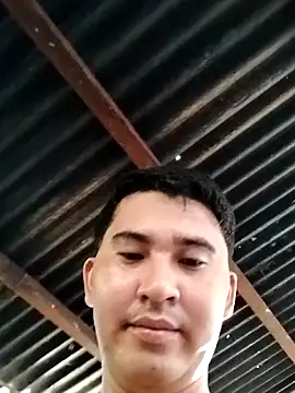urhotasian online show from April 26, 2026, 3:26 am