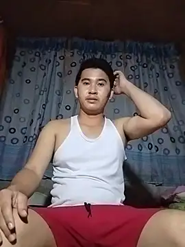 urhotasian online show from May 19, 2026, 12:33 pm
