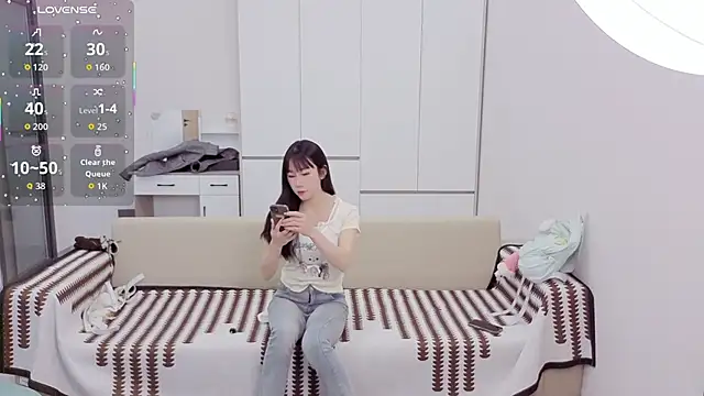 Lixue001 online show from March 14, 2026, 9:37 am