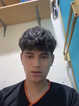 crxsverx online show from March 14, 2026, 3:34 am