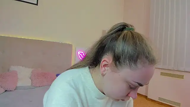 Snapshot of MelanieCuty chatting on March 31, 2026, 5:30 am MelanieCuty online show from March 31, 2026, 5:30 am