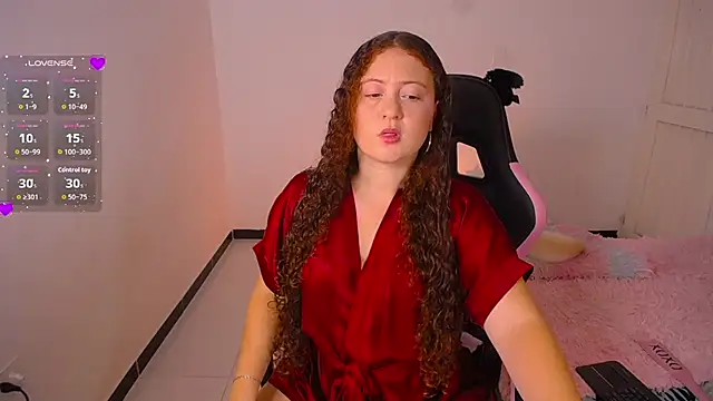 Snapshot of natural_ginger5 chatting on April 21, 2026, 9:28 pm natural ginger5 online show from April 21, 2026, 9:28 pm