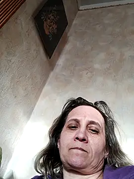 Snapshot of KatieLove133 chatting on April 14, 2026, 3:51 pm KatieLove133 online show from April 14, 2026, 3:51 pm
