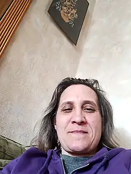 Snapshot of KatieLove133 chatting on April 27, 2026, 2:59 pm KatieLove133 online show from April 27, 2026, 2:59 pm