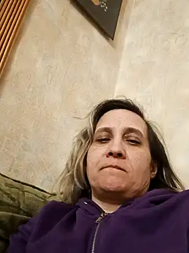 Snapshot of KatieLove133 chatting on April 29, 2026, 5:30 pm KatieLove133 online show from April 29, 2026, 5:30 pm