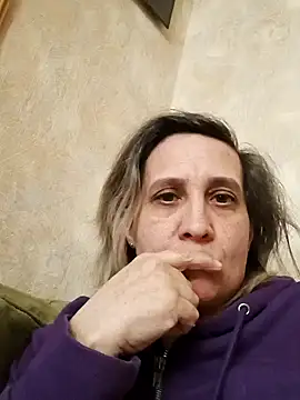 Snapshot of KatieLove133 chatting on April 30, 2026, 4:13 pm KatieLove133 online show from April 30, 2026, 4:13 pm