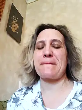 Snapshot of KatieLove133 chatting on May 23, 2026, 10:41 am KatieLove133 online show from May 23, 2026, 10:41 am