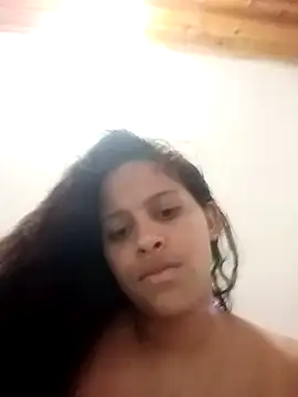 Valentinahulson online show from March 17, 2026, 5:22 am